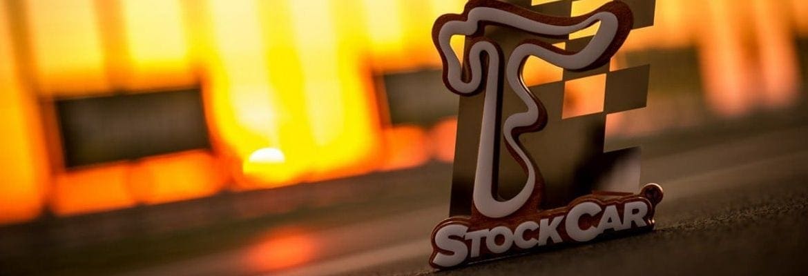 GALERIA: o belo troféu da Stock Car para a etapa no Velo Città