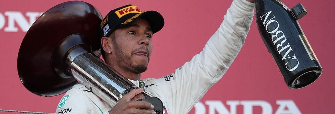 Lewis Hamilton domina o GP do Japão para vencer pela quarta vez consecutiva