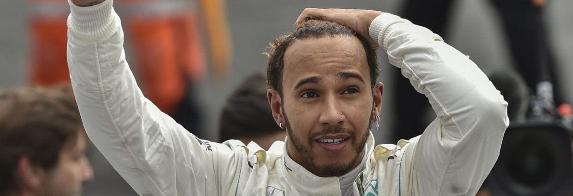 Hamilton: “Inacreditável” igualar aos cinco títulos mundiais de Fangio na F1