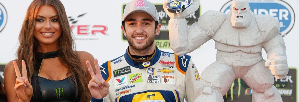 Chase Elliott conquista importante vitória em Dover e avança nos playoffs