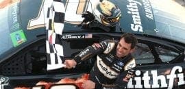 Aric Almirola surpreende e vence em Talladega