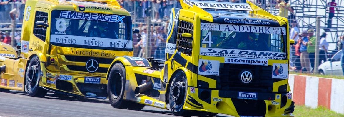 Felipe Giaffone é campeão da Copa Truck diante de 28 mil pessoas no Uruguai