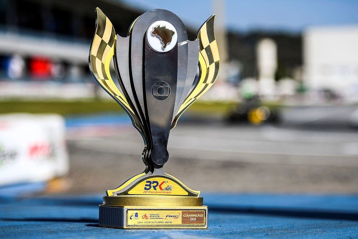 Emoção e muito calor na definição da 20ª Copa Brasil de Kart Troféu Globo 0ª Copa Brasil de Kart | Troféu Globo