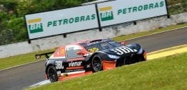 Briga pelo título da Stock Light esquenta os treinos livres em Londrina