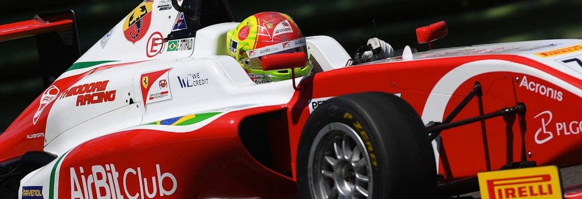 Líder da F4 Italiana já com descartes, Enzo Fittipaldi disputa título contra italiano e britânico