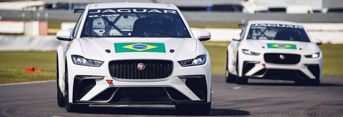 Cacá Bueno e Sérgio Jimenez fazem ajustes finais antes da abertura do Jaguar I-PACE eTROPHY