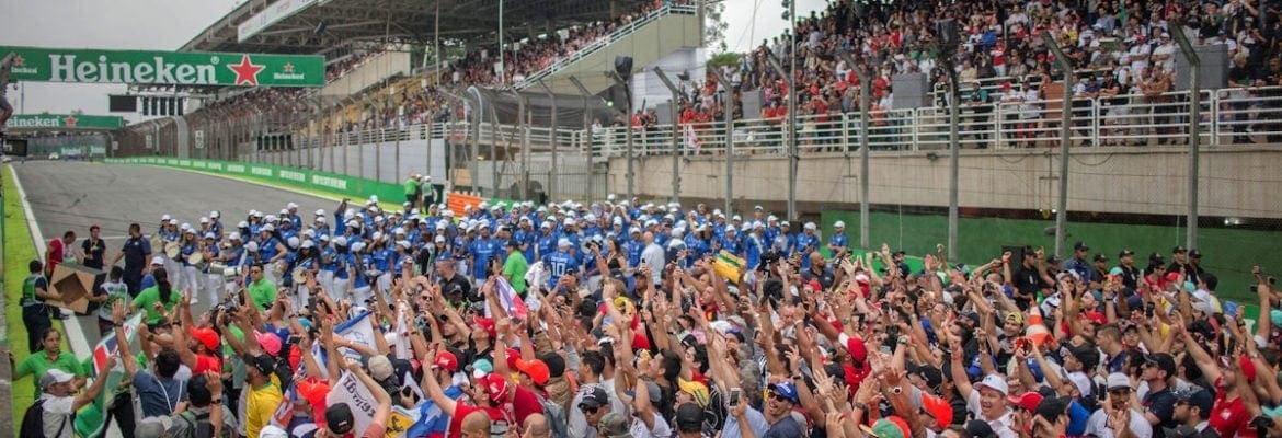 Autódromo de Interlagos tem público de 150 mil pessoas mesmo sem brasileiro no grid da F1