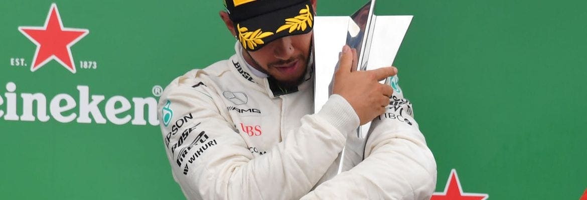 Hamilton ansioso por batalha com Verstappen pelo título de 2019