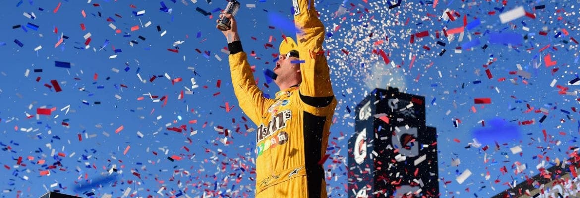 Kyle Busch vence em Phoenix e finalistas são definidos