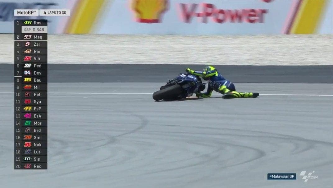 GP da Malásia: Rossi cai faltando quatro voltas e deixa vitória para Marquez em Sepang GP da Malásia: Rossi cai faltando quatro voltas e deixa vitória para Marquez em Sepang