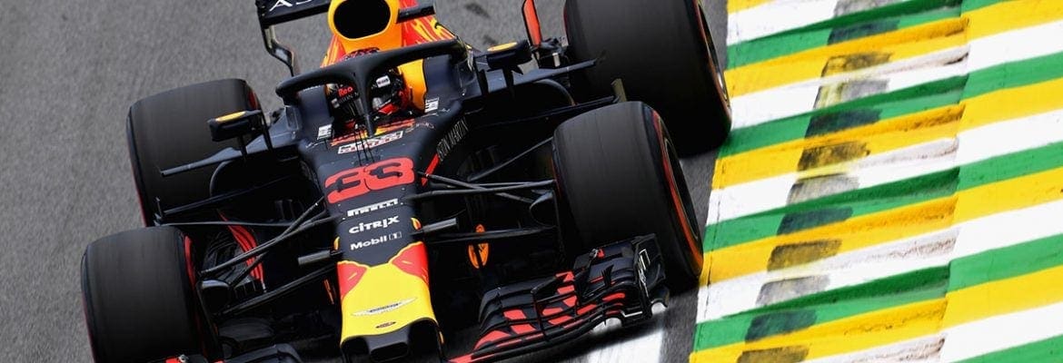 Vídeo: Verstappen empurra Ocon na sala de pesagem