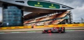Bruno Senna larga em 3º e pressiona Toyota na China
