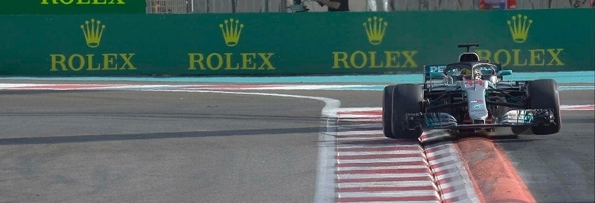 Zebra “salsicha” de Abu Dhabi foi reparada durante a noite, mas não ajustada