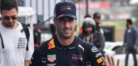 Ricciardo comentou que alguém “disse não” para um acordo na Ferrari