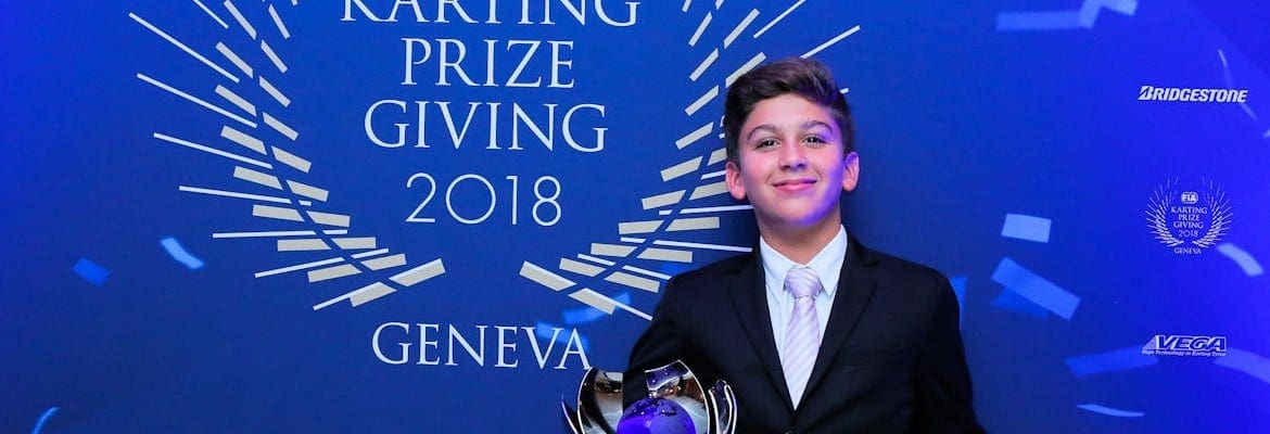 Gui Figueiredo recebe prêmio na cerimônia da FIA na Suíça pelo top 3 no Troféu Academy