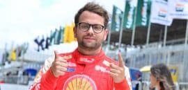 Raphael Reis sai na frente na decisão do título em Interlagos