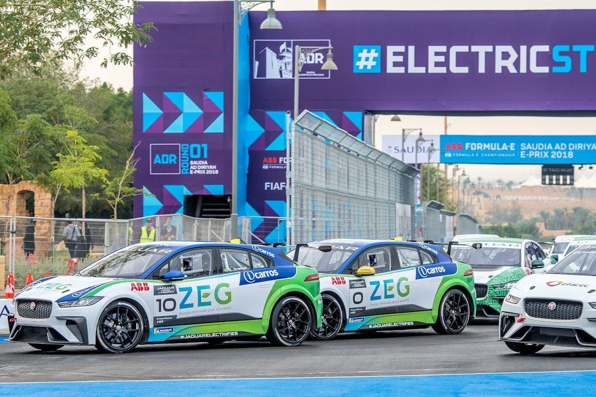 Jaguar eTrophy I-Pace: Na Arábia Saudita, Jimenez sobe ao pódio e Cacá termina na P4 Jaguar eTrophy I-PACE- Al Diriyah