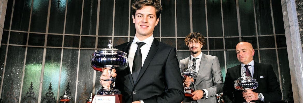 Felipe Drugovich recebe homenagem em cerimônia de premiação no Casino de Madrid