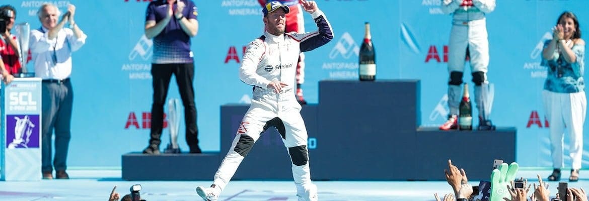 Em corrida caótica, Sebastien Buemi erra, bate e Sam Bird vence o ePrix de Santiago