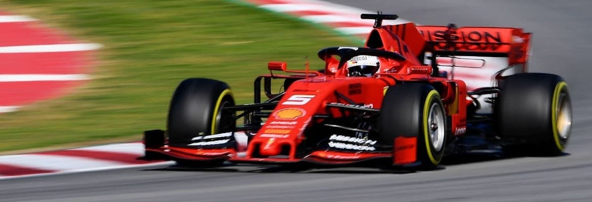 Pré-temporada da F1: Vettel e Ferrari lideram primeira manhã em Barcelona