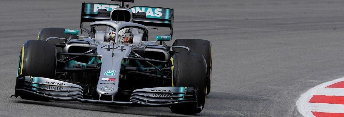 Em busca do sexto título mundial, Hamilton quer tornar vitórias “dolorosas” para seus rivais