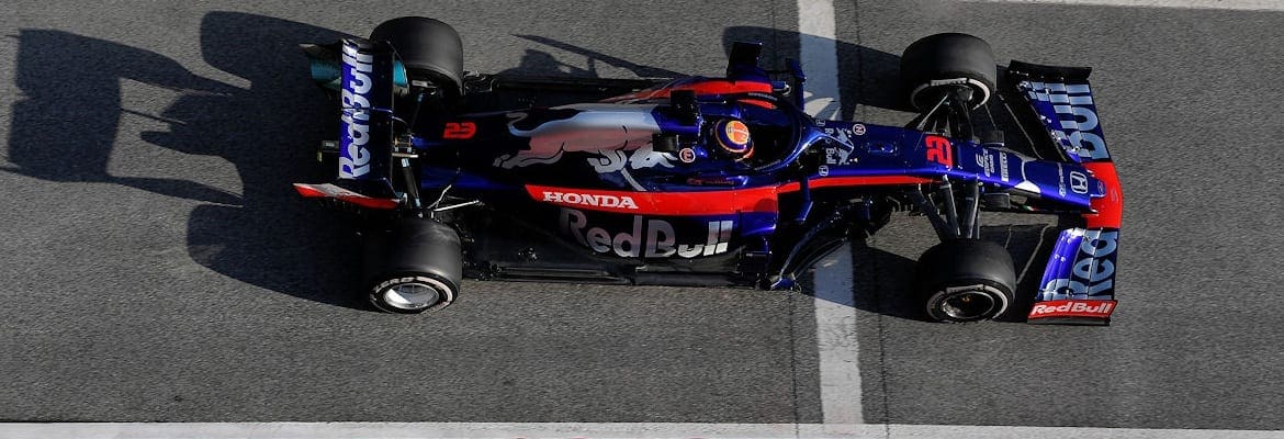 Pré-temporada da F1: Albon mantém Toro Rosso na liderança, enquanto Hamilton melhora ritmo da Mercedes