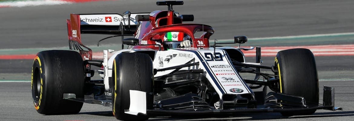 Pré-temporada da F1: Giovinazzi é o mais rápido na manhã desta terça-feira; Ferrari enfrenta problemas