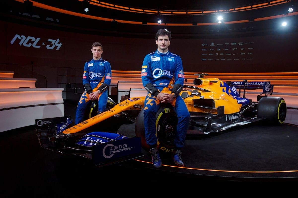 GALERIA: Laranja e um pouco mais azul, McLaren apresenta o MCL34 para a F1 2019 GALERIA: Laranja e um pouco mais azul, McLaren apresenta o MCL34 para a F1 2019