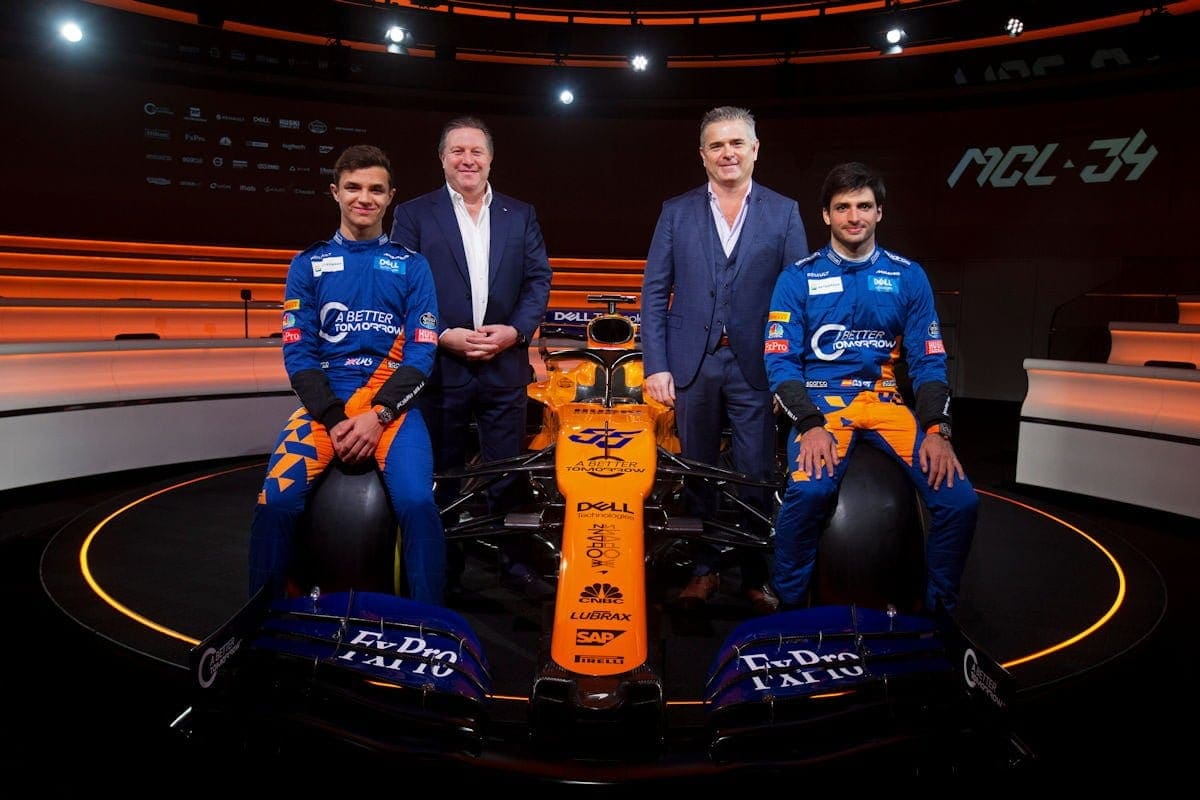 GALERIA: Laranja e um pouco mais azul, McLaren apresenta o MCL34 para a F1 2019 GALERIA: Laranja e um pouco mais azul, McLaren apresenta o MCL34 para a F1 2019