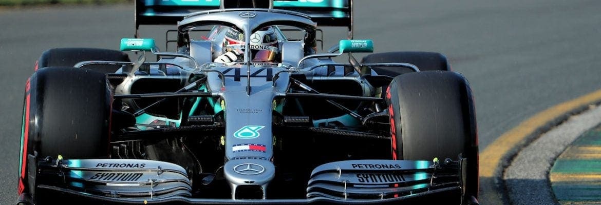 Mercedes suspeita que danos no carro de Hamilton foram causados pelas zebras