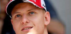 Ex-chefe da Ferrari: “Mick Schumacher não me parece competitivo”
