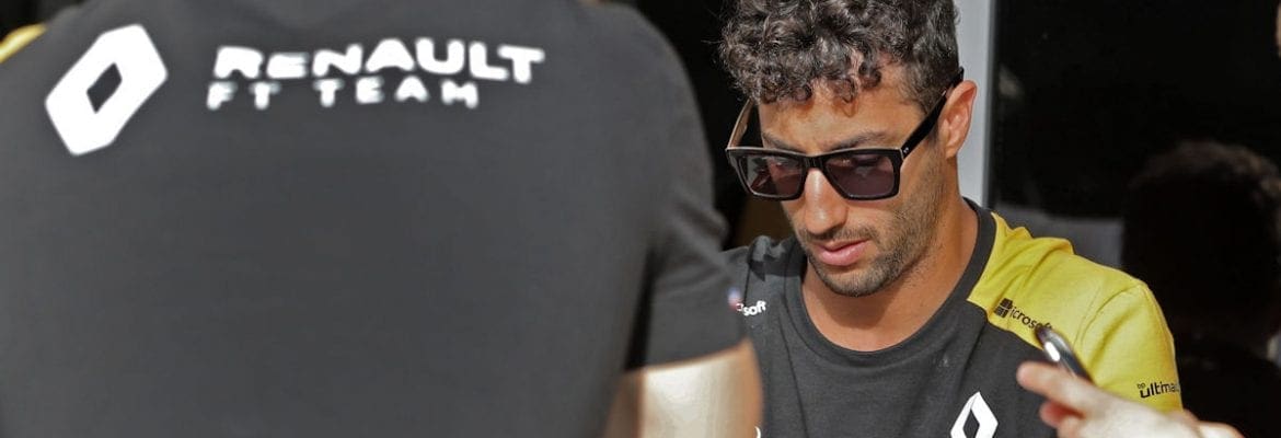 Ricciardo convocado pelos comissários de corrida após abandono