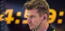 Hulkenberg afasta microfone da Netflix antes do GP do Bahrein, junto com um palavrão