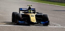 Luca Ghiotto arrisca fazer pit-stop para vencer a segunda corrida no Bahrein