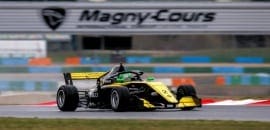 Caio Collet completa três dias de testes em Magny-Cours entre os mais rápidos