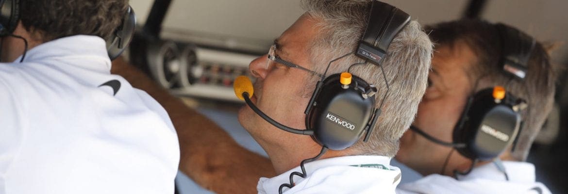 De Ferran considera que análise de dados ajuda pilotos mais jovens