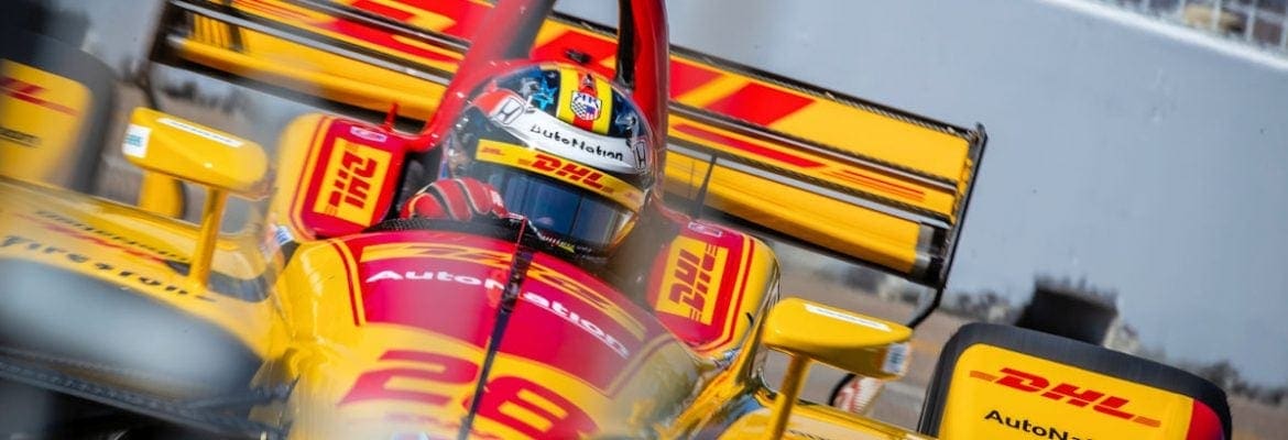Hunter-Reay lidera primeiro treino em Long Beach
