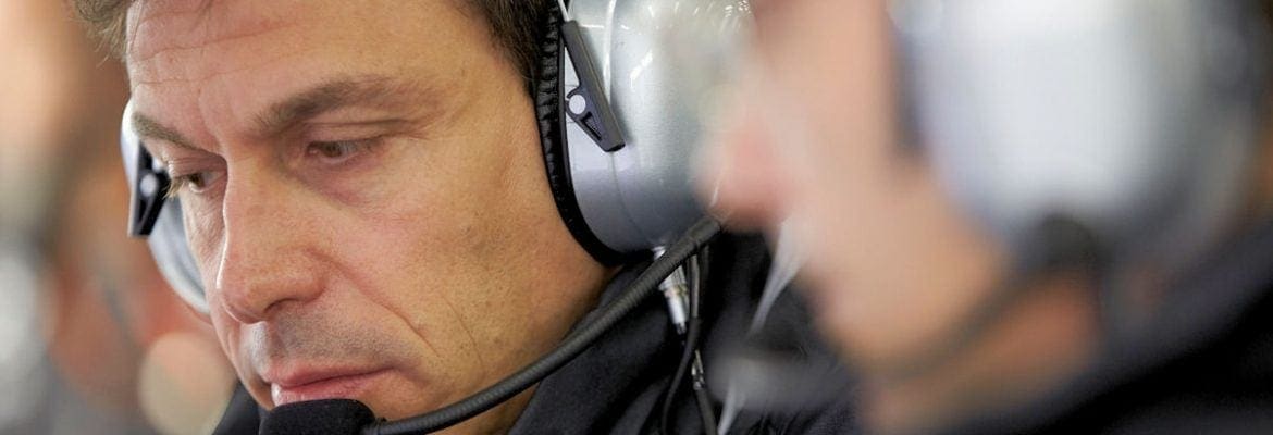 Wolff considera que foi um dia negativo para a Mercedes