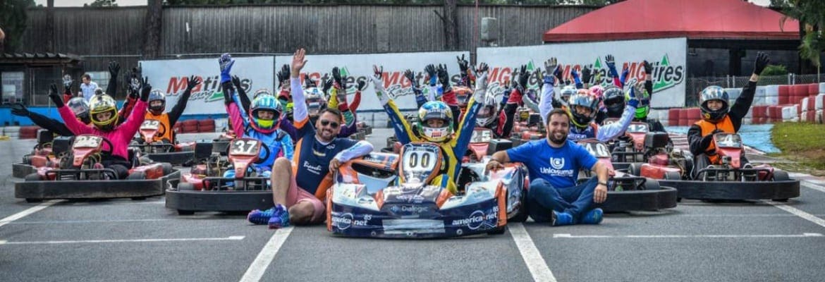 Um campeonato de kart só para mulheres: Karteiras estreia na Granja Viana