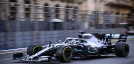 Mercedes muda volante de Hamilton depois de problema durante VSC