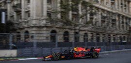 Hughes: “Red Bull F1 terá uma escolha difícil no Azerbaijão em relação às asas”