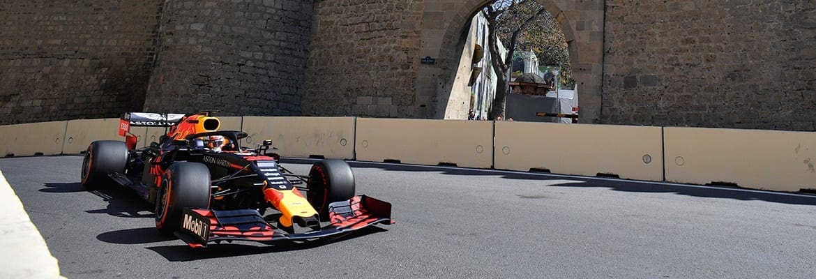 Verstappen desapontado por não ter conseguido pegar um vácuo na reta