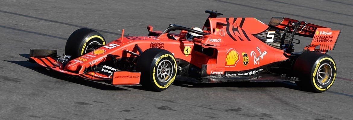 Vettel espera limpar sua mente sobre a morte de Lauda antes da corrida