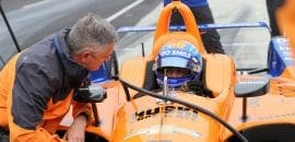 Alonso, Button e Johnson disputam vaga na McLaren