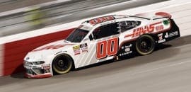 Custer conquistou a vitória após Hamlin ser reprovado na inspeção pós-corrida na Xfinity