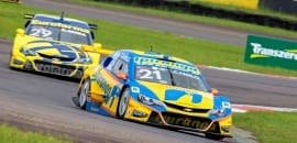 Largando na pole, detrito na pista tira vitória de Thiago Camilo no Velopark