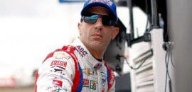 Tony Kanaan conta que a única razão para continuar na Indy é a torcida