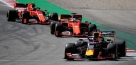 Vettel comentou que não estava ciente da mudança de estratégia de  Leclerc