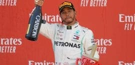 Hamilton se diz orgulhoso de estar escrevendo história junto com a Mercedes