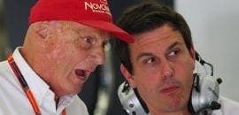 Toto Wolff dedica título da Mercedes para Niki Lauda